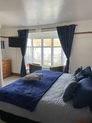 Tek Büyük Yataklı Oda, Banyolu/Duşlu (Room 5  1st Floor)