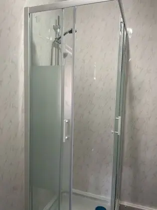 Tek Büyük Yataklı Oda, Banyolu/Duşlu (Room 5  1st Floor)