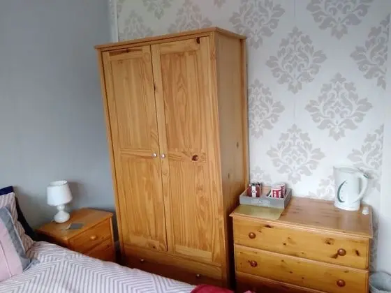 Tek Büyük Yataklı Oda, Banyolu/Duşlu, Zemin Kat (Room 11 & 12)