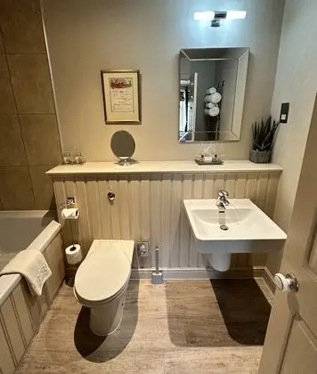 Comfort Tek Büyük Yataklı Oda