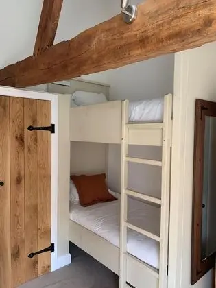 Deluxe Kulübe, Banyolu/Duşlu (The Barn )