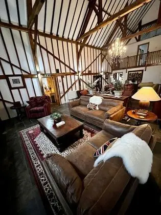 Deluxe Kulübe, Banyolu/Duşlu (The Barn )