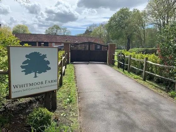 Deluxe Kulübe, Banyolu/Duşlu (The Barn )