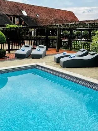 Signature Apart Daire, Özel Banyo, Havuz Manzaralı (Pool House )