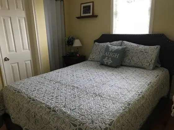 Standard Oda, 1 Büyük (Queen) Boy Yatak, Sigara İçilmez