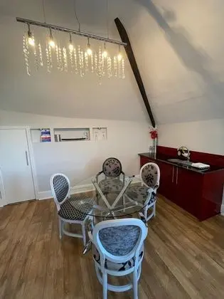 Apart Daire, Banyolu/Duşlu (Top floor)