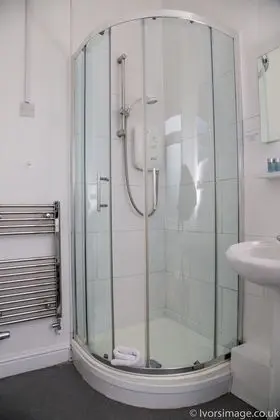 Apart Daire, Banyolu/Duşlu (Top floor)