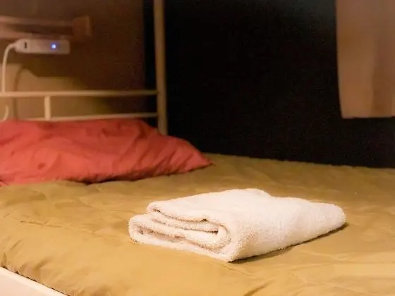 Ortak Ranzalı Oda, 1 Tek Kişilik Yatak (Beach House 1)
