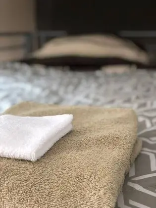Ortak Ranzalı Oda, 1 Tek Kişilik Yatak (World Room 2)