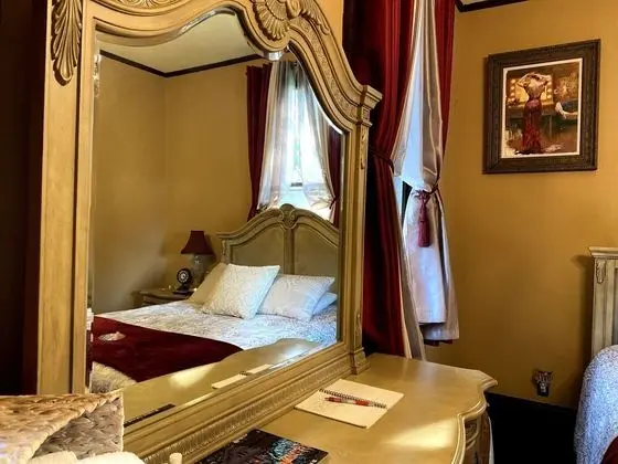 Romantic Tek Büyük Yataklı Oda, 1 Büyük (Queen) Boy Yatak, Sigara İçilmez