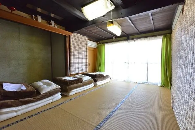 Traditional Ev, 3 Yatak Odası (Whole House Rental)