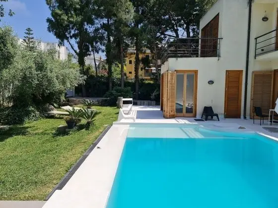 Villa, 5 Yatak Odası, Engellilere Uygun, Sigara İçilebilir