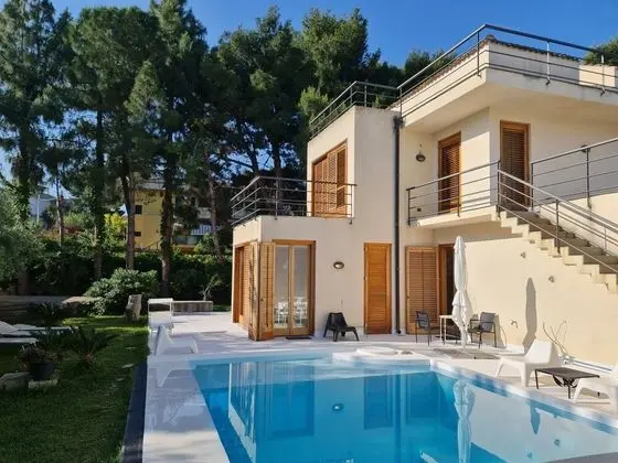 Villa, 5 Yatak Odası, Engellilere Uygun, Sigara İçilebilir