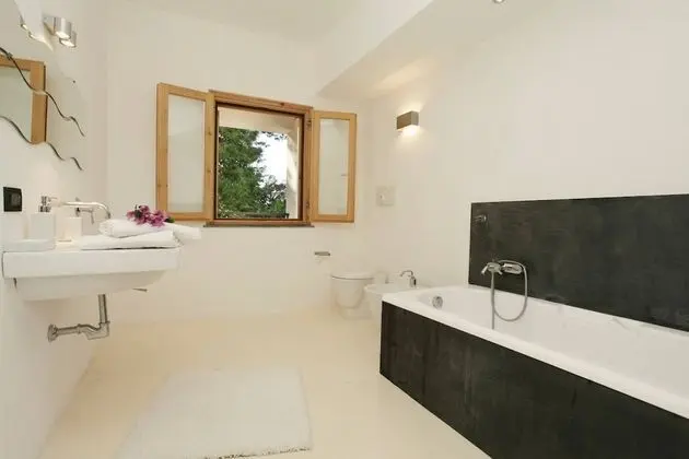 Villa, 5 Yatak Odası, Engellilere Uygun, Sigara İçilebilir