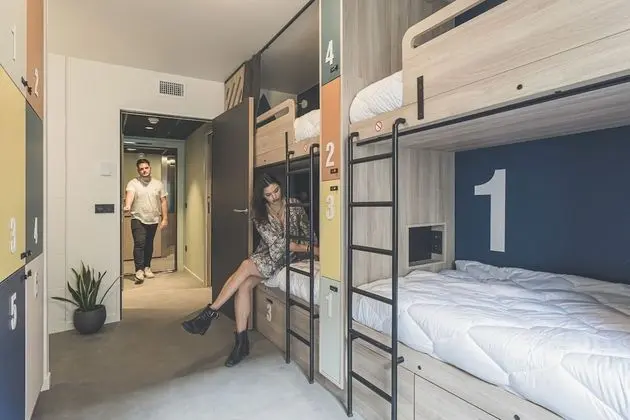 Ortak Ranzalı Oda, Sadece kadınlar için