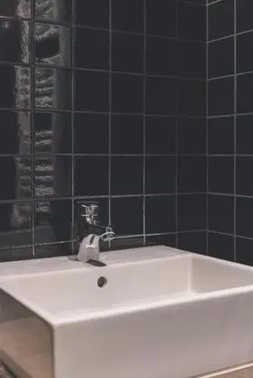 Ortak Ranzalı Oda, Sadece kadınlar için