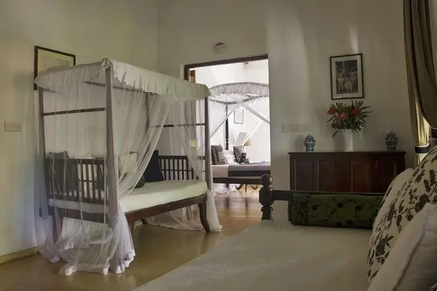 Main House Suite Room 2