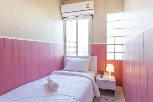 Tek Kişilik Oda (Pink Delight)