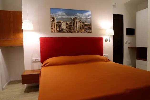 Tek Büyük Yataklı Oda