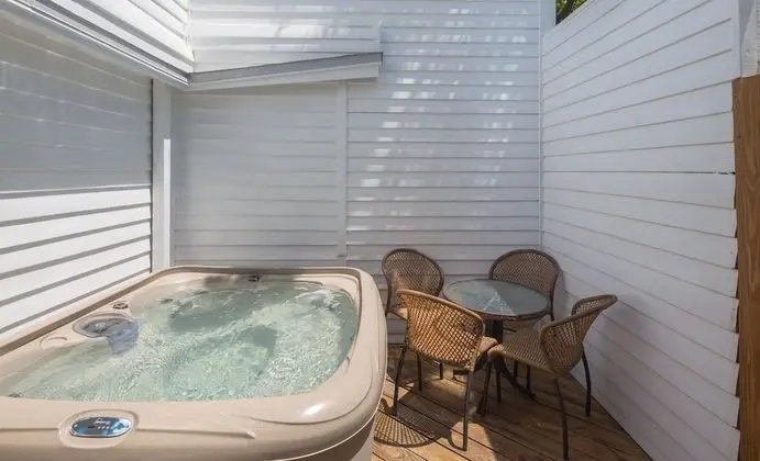 Villa, 1 King Bed with Sofabed, Kitchen at Wicker House, 913 Duval Street