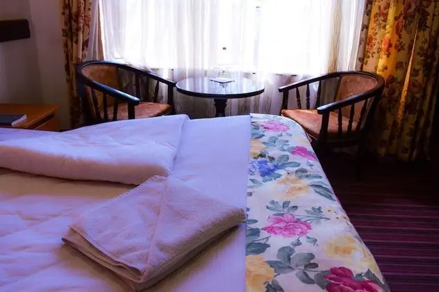 Standard Tek Büyük veya İki Ayrı Yataklı Oda, Balkon