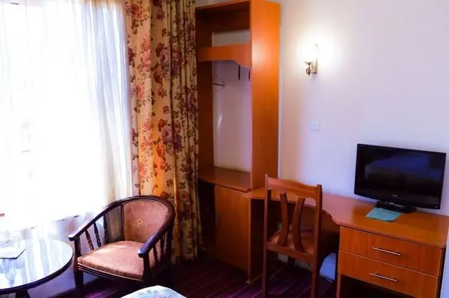 Standard Tek Büyük veya İki Ayrı Yataklı Oda, Balkon