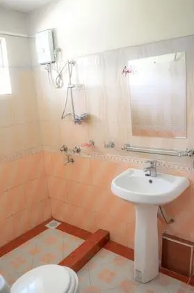 Standard Tek Büyük veya İki Ayrı Yataklı Oda, Balkon