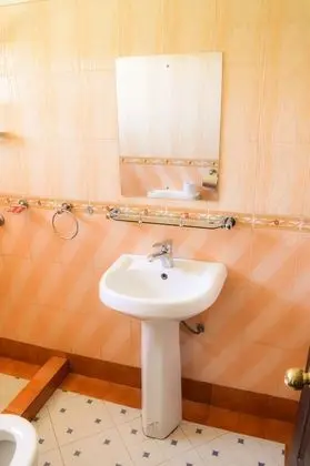Standard Tek Büyük veya İki Ayrı Yataklı Oda, Balkon