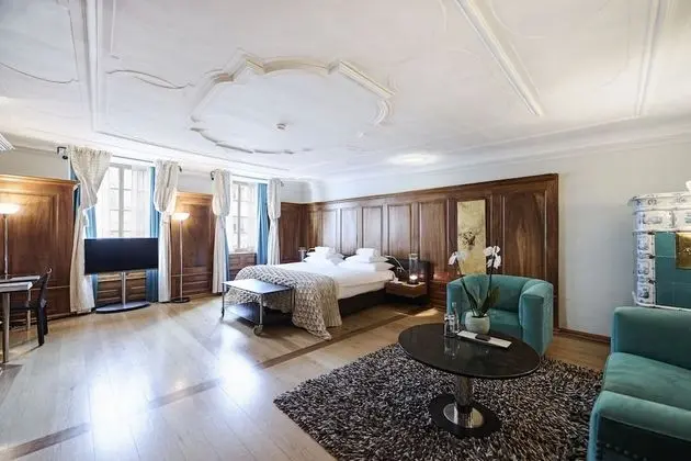 Historic Junior Suite
