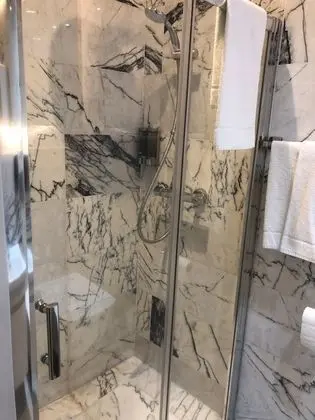 Stüdyo, Banyolu/Duşlu (Suite)