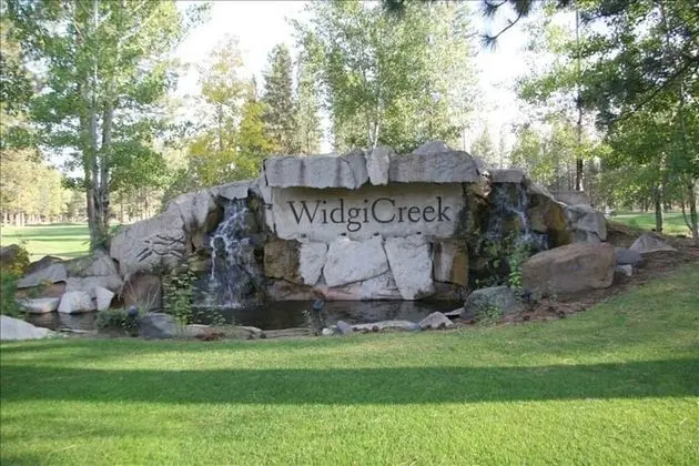 Sıra Ev, Birden Çok Yatak (Widgi Creek Golf Course 18th Fairway )