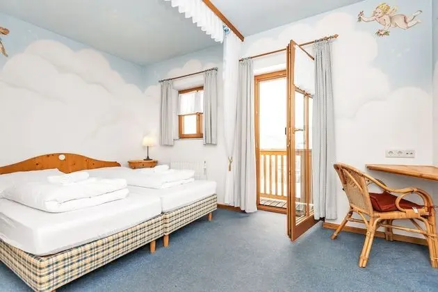 Classic Tek Büyük veya İki Ayrı Yataklı Oda, Balkon