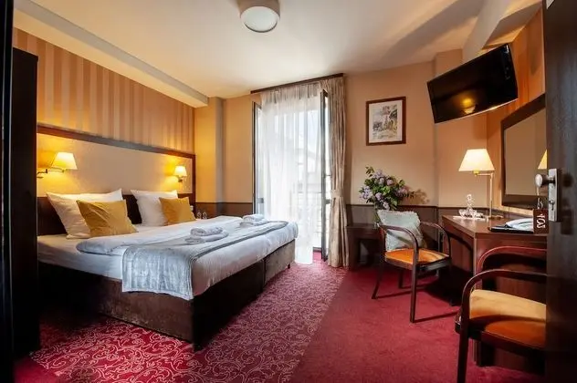 Tek Büyük Yataklı Oda, Balkon