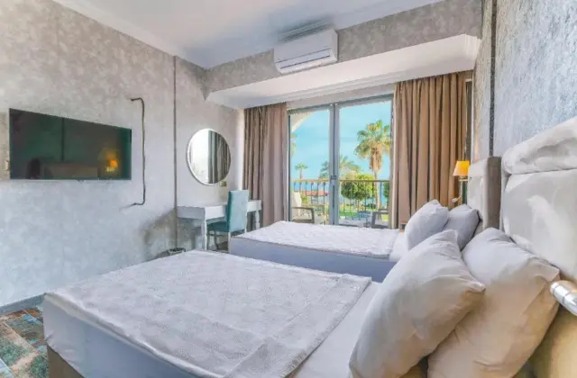 Standart Oda, Deniz Manzaralı, Balkonlu
