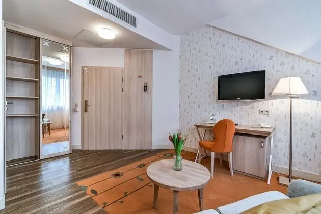 Luxury Tek Büyük Yataklı Oda