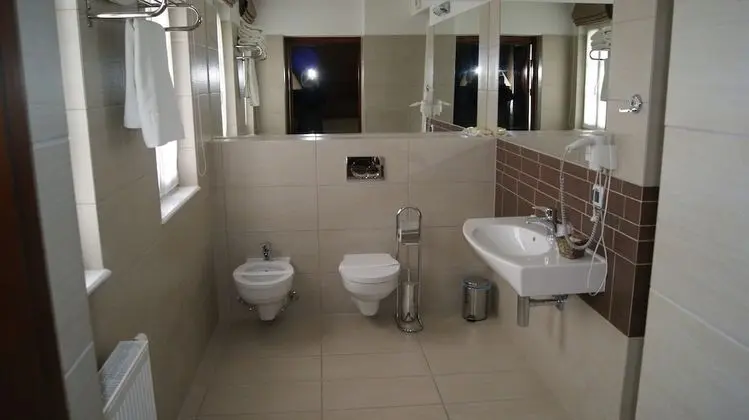 Luxury Tek Büyük Yataklı Oda