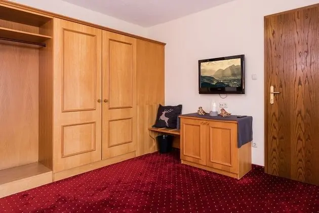 Üç Kişilik Oda, Balkon, Dağ Manzaralı