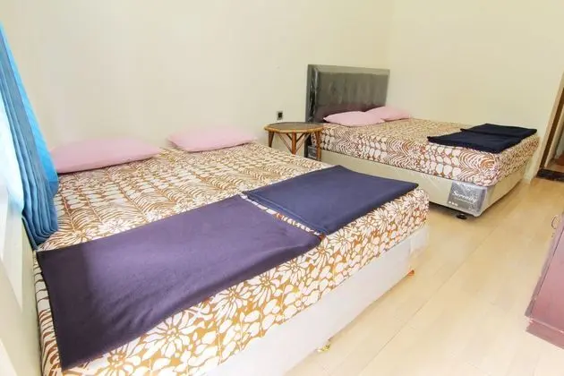 Oda Queen Size Bed