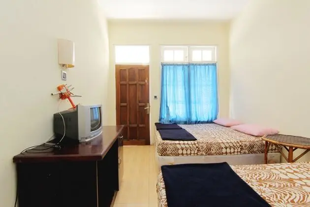 Oda Queen Size Bed