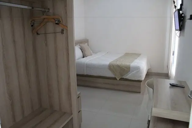 Basic Tek Büyük Yataklı Oda