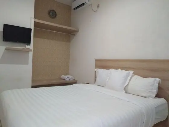 Tek Büyük Yataklı Oda (With Balcony)
