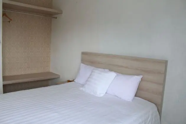 Tek Büyük Yataklı Oda (With Balcony)