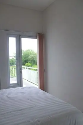 Tek Büyük Yataklı Oda (With Balcony)