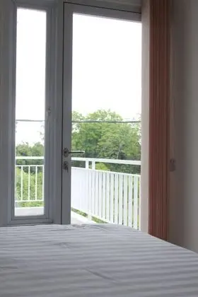 Tek Büyük Yataklı Oda (With Balcony)