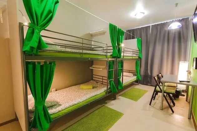 Ortak Ranzalı Oda, Karma Ranzalı Oda (1 Bed in 4 Person Dorm)