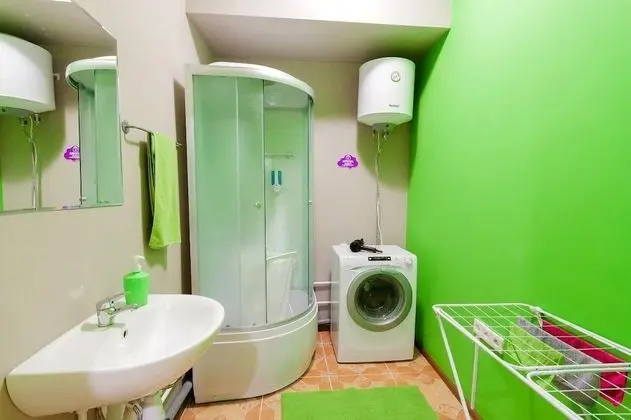 Ortak Ranzalı Oda, Karma Ranzalı Oda (1 Bed in 8 Person Dorm)