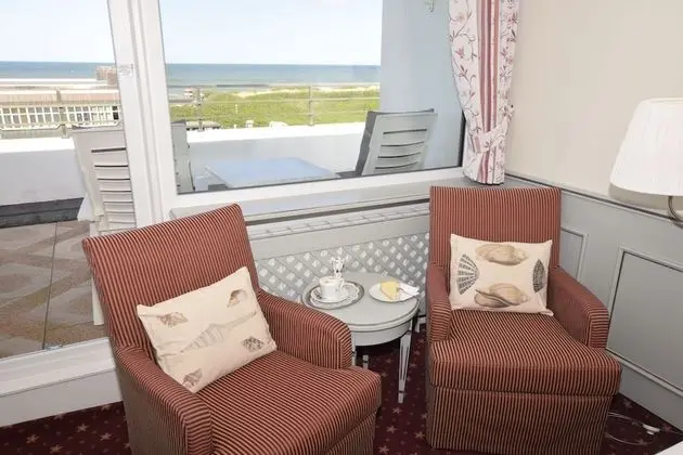 Deluxe Tek Büyük Yataklı Oda, Balkon, Deniz Manzaralı