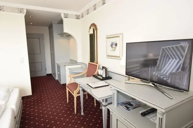 Deluxe Tek Büyük Yataklı Oda, Balkon, Deniz Manzaralı