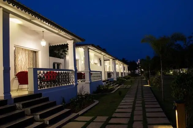 Deluxe Tek Büyük Yataklı Oda, Bahçe Manzaralı