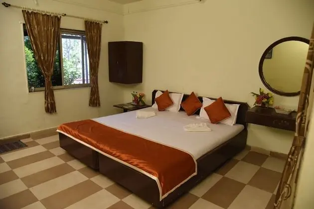 Deluxe Kır Evi (NON AC)